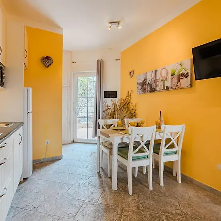 بيت للعطل Aurora - Sea View